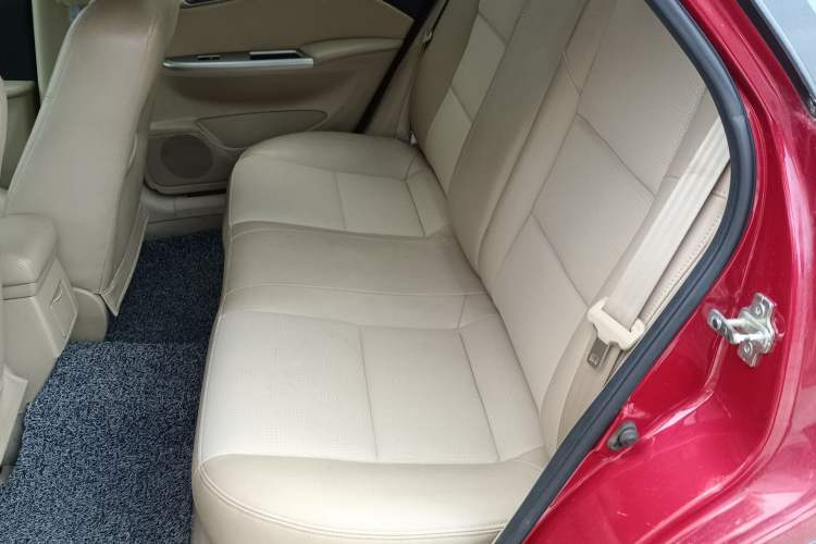 Used Buick Excelle 2011 1.6LX-AT Left Rear Seat