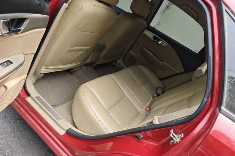 Used Buick Excelle 2011 1.6LX-AT Left Rear Seat