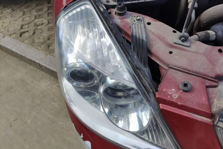 Used Buick Excelle 2011 1.6LX-AT Right Front Headlight