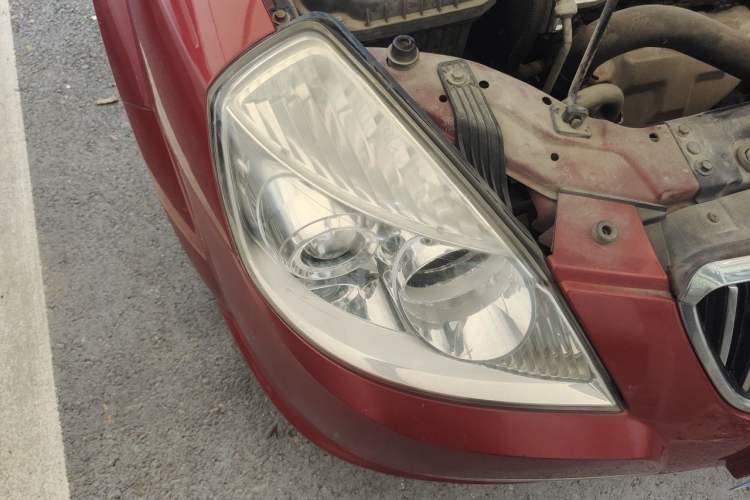 Used Buick Excelle 2011 1.6LX-AT Right Front Headlight