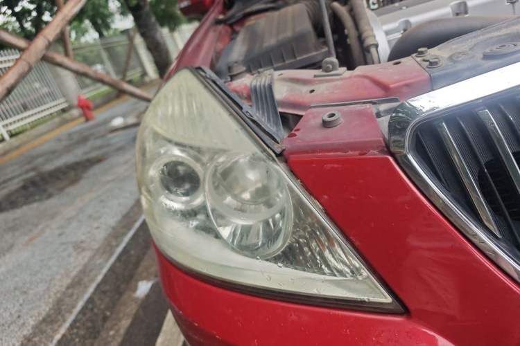 Used Buick Excelle 2011 1.6LX-AT Right Front Headlight