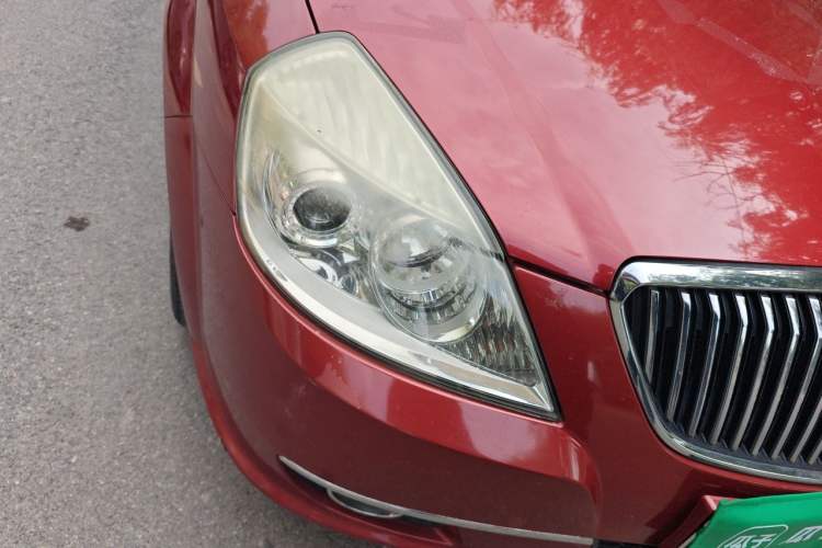 Used Buick Excelle 2011 1.6 LE-MT Right Front Headlight