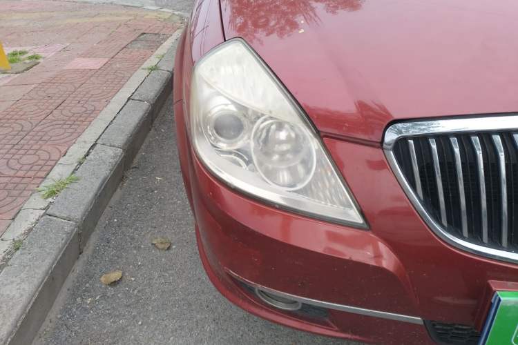 Used Buick Excelle 2011 1.6 LE-MT Right Front Headlight