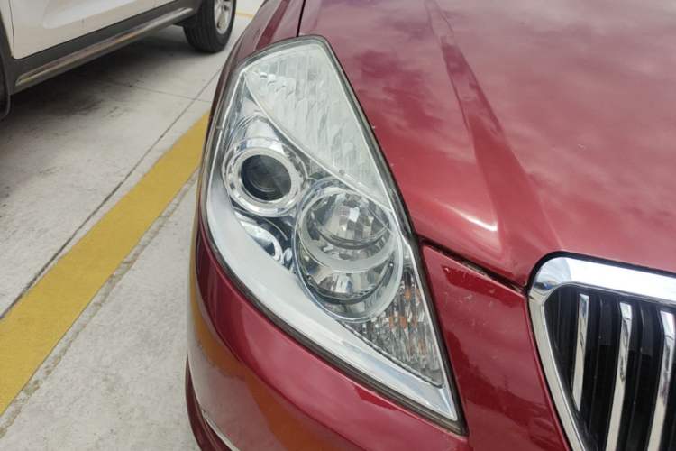 Used Buick Excelle 2011 1.6LX-AT Right Front Headlight