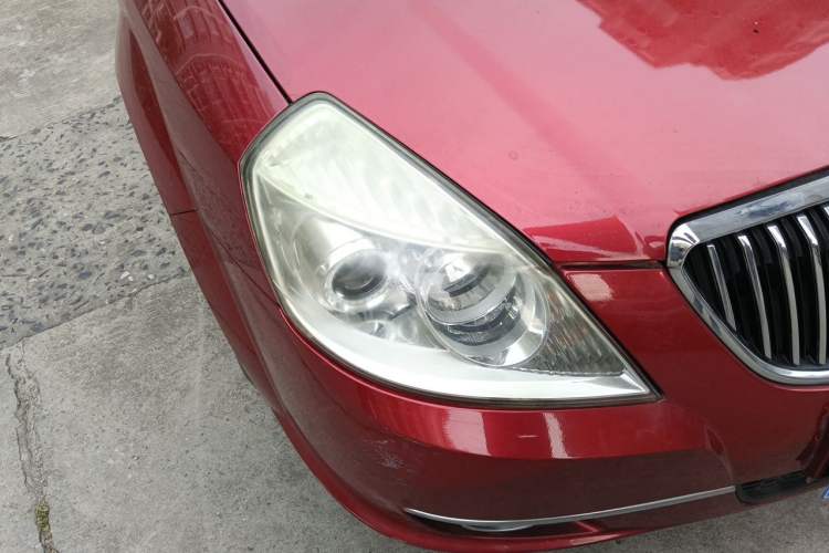 Used Buick Excelle 2011 1.6LX-AT Right Front Headlight