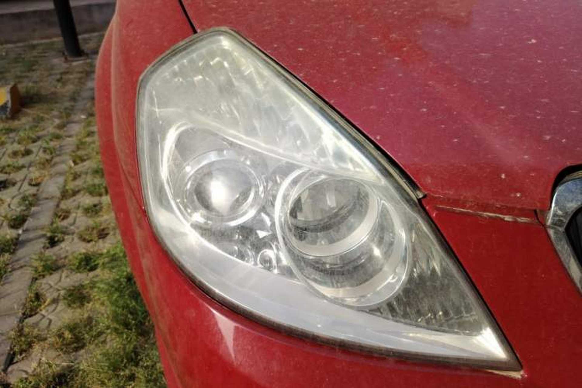 Used Buick Excelle 2011 1.6 LE-AT Right Front Headlight