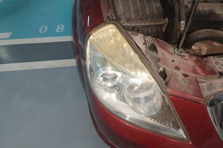Used Buick Excelle 2011 1.6LX-AT Right Front Headlight