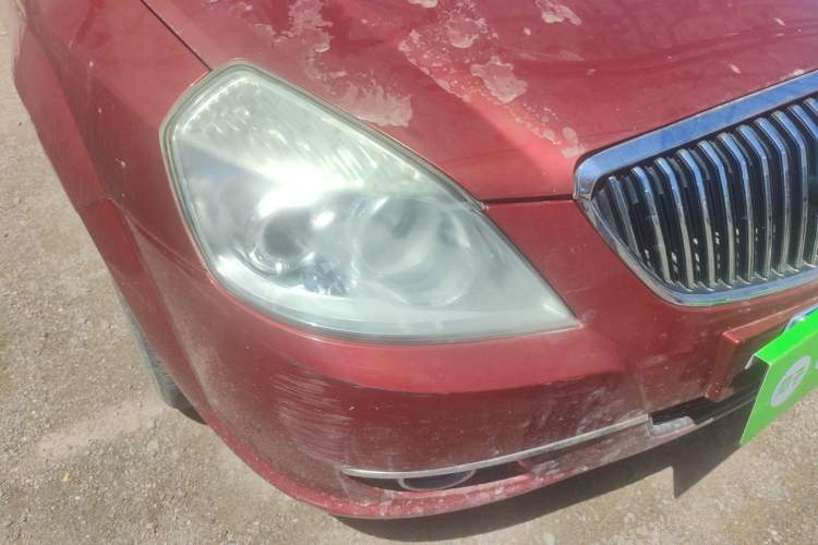 Used Buick Excelle 2011 1.6 LE-AT Right Front Headlight