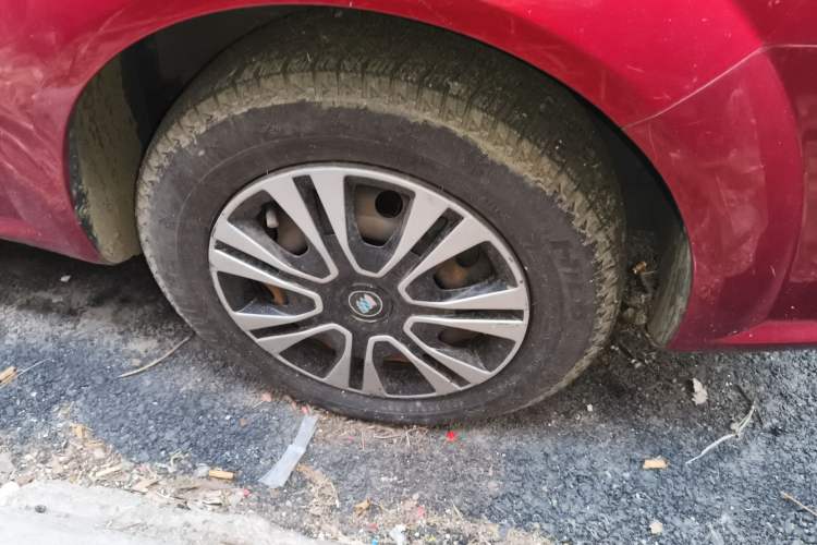Used Buick Excelle 2011 1.6 LX-MT Right Front Wheel Hub