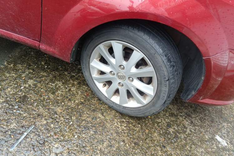 Used Buick Excelle 2011 1.6 LE-MT Right Front Wheel Hub