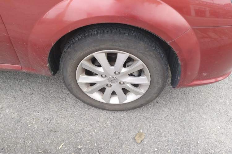 Used Buick Excelle 2011 1.6 LE-MT Right Front Wheel Hub