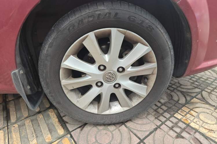 Used Buick Excelle 2011 1.6 LE-MT Right Front Wheel Hub