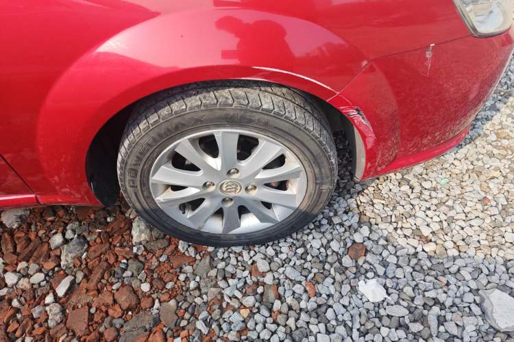 Used Buick Excelle 2011 1.6 LE-MT Right Front Wheel Hub