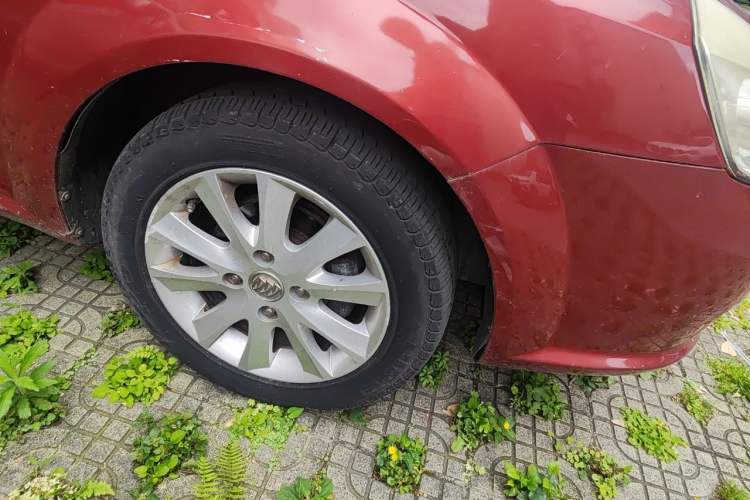 Used Buick Excelle 2011 1.6 LE-AT Right Front Wheel Hub