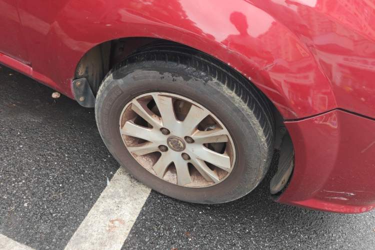 Used Buick Excelle 2011 1.6LX-AT Right Front Wheel Hub