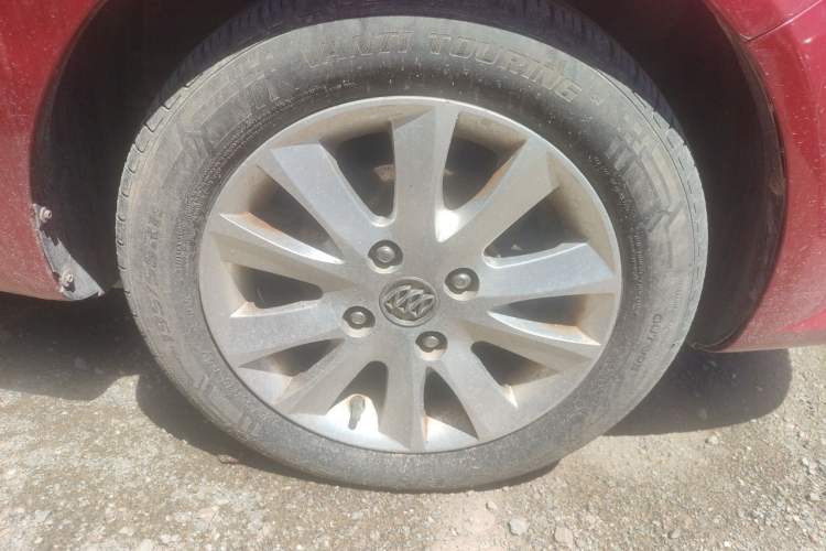 Used Buick Excelle 2011 1.6 LE-AT Right Front Wheel Hub