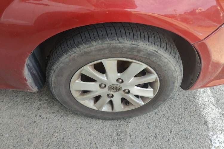 Used Buick Excelle 2011 1.6 LX-MT Right Front Wheel Hub