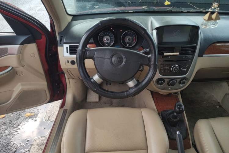 Used Buick Excelle 2011 1.6 LE-MT Steering Wheel
