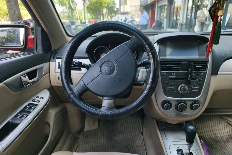 Used Buick Excelle 2011 1.6LX-AT Steering Wheel