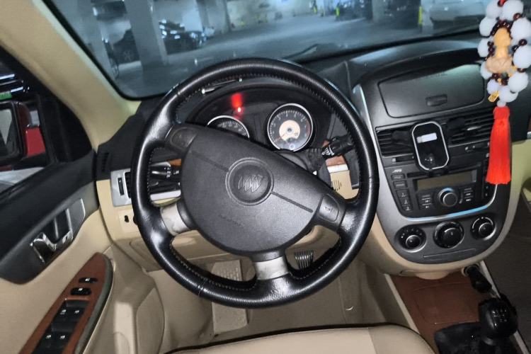 Used Buick Excelle 2011 1.6 LX-MT Steering Wheel