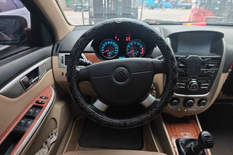 Used Buick Excelle 2011 1.6 LE-MT Steering Wheel