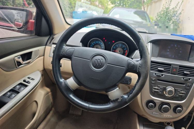 Used Buick Excelle 2011 1.6LX-AT Steering Wheel