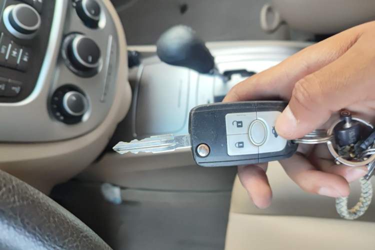 Used Buick Excelle 2011 1.6LX-AT Vehicle Key
