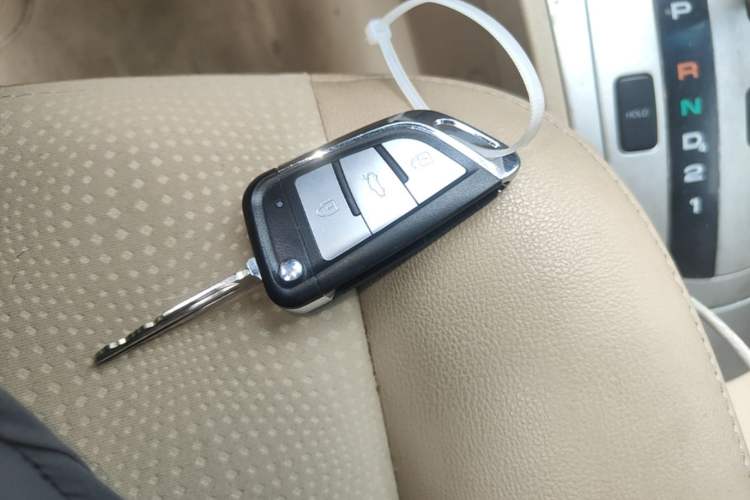 Used Buick Excelle 2011 1.6LX-AT Vehicle Key