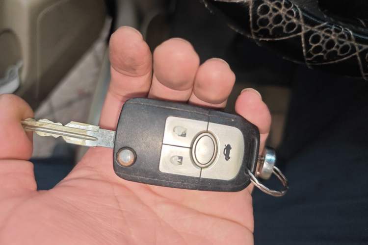 Used Buick Excelle 2011 1.6 LE-MT Vehicle Key