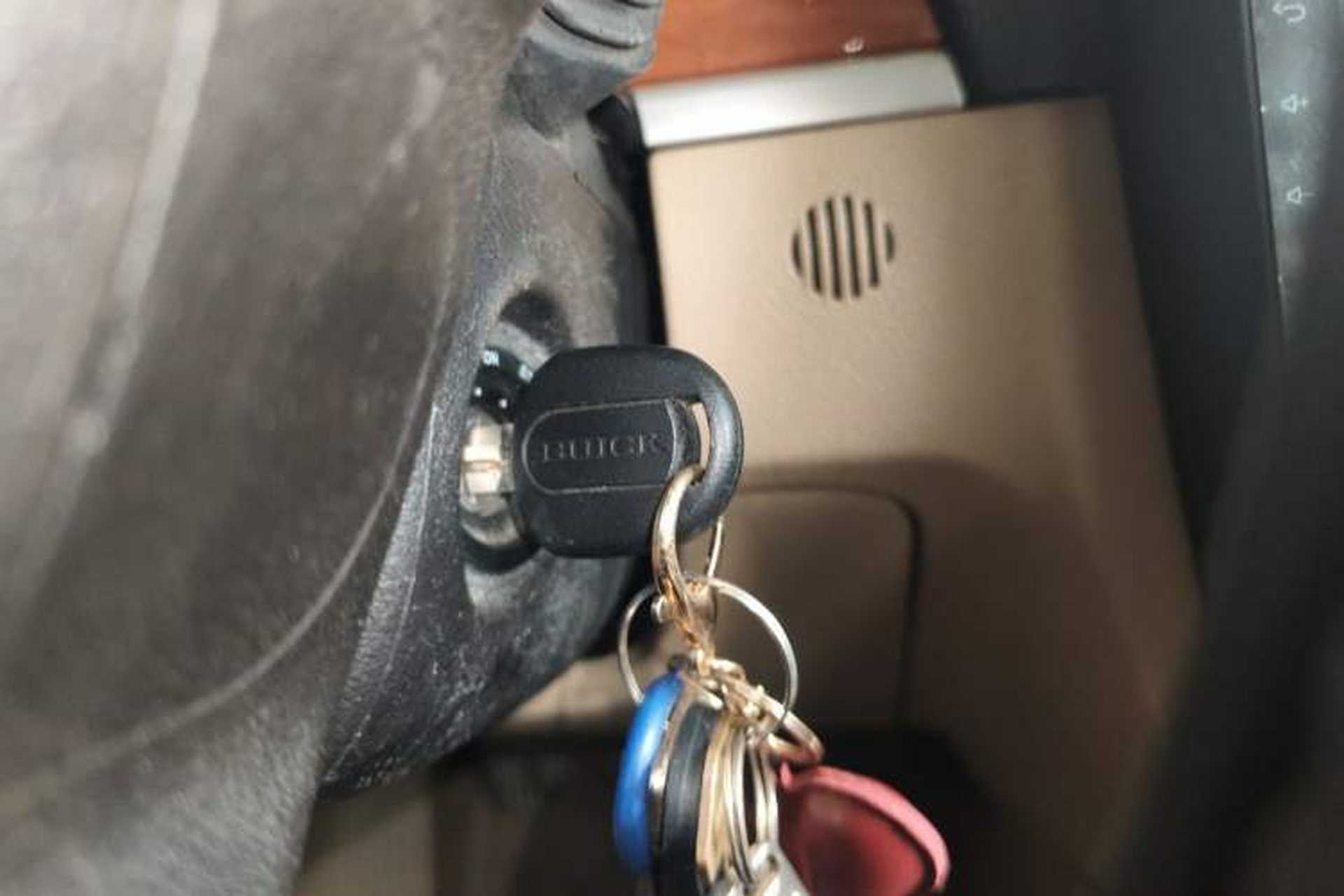Used Buick Excelle 2011 1.6 LX-MT Vehicle Key