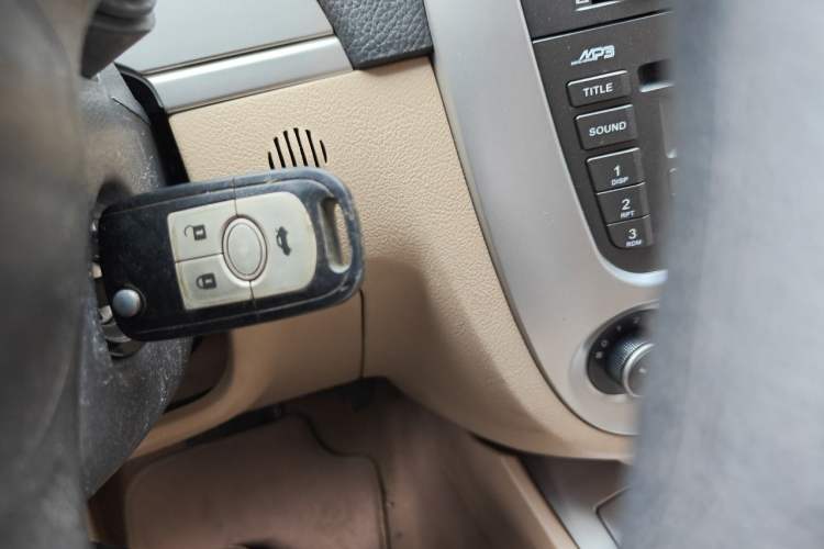 Used Buick Excelle 2011 1.6LX-AT Vehicle Key