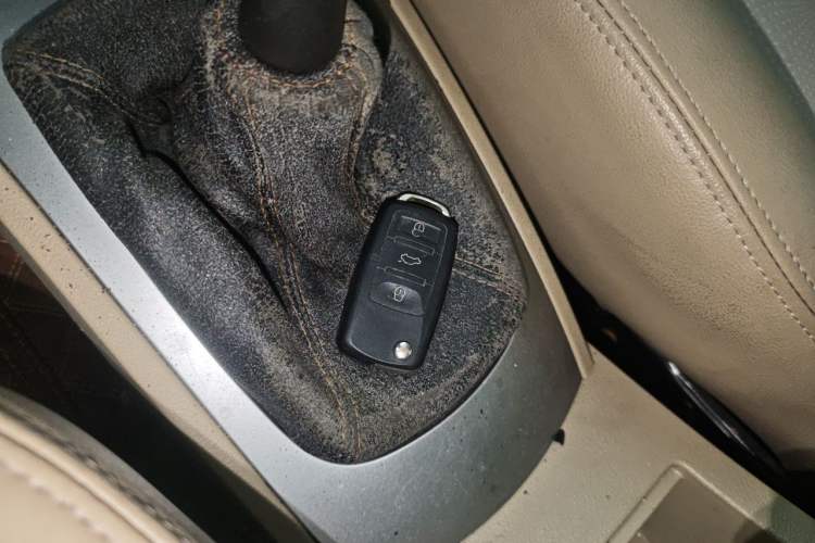 Used Buick Excelle 2011 1.6 LX-MT Vehicle Key