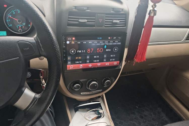 Used Buick Excelle 2011 1.6LX-AT Audio And AC Panel