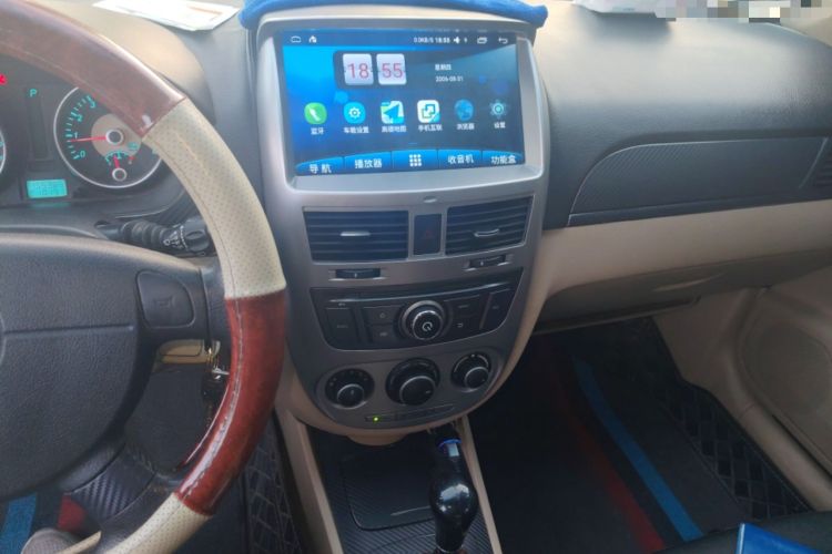 Used Buick Excelle 2011 1.6LX-AT Audio And AC Panel