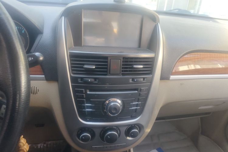 Used Buick Excelle 2011 1.6 LE-MT Audio And AC Panel