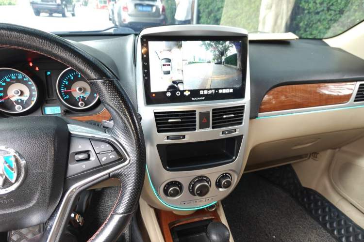 Used Buick Excelle 2011 1.6 LE-AT Audio And AC Panel