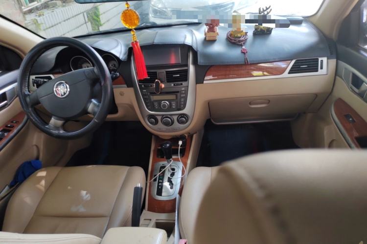 Used Buick Excelle 2011 1.6LX-AT Center Console