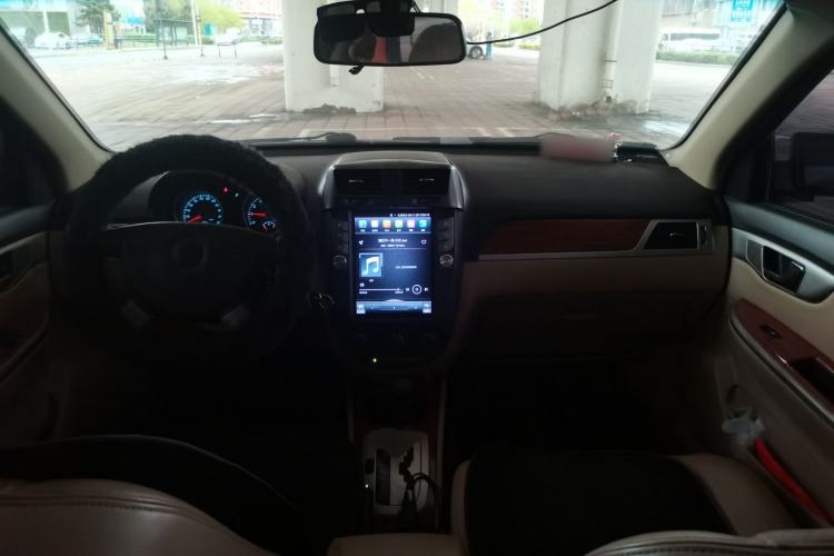 Used Buick Excelle 2011 1.6 LE-AT Center Console