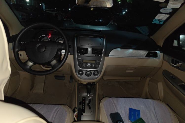 Used Buick Excelle 2011 1.6LX-AT Center Console