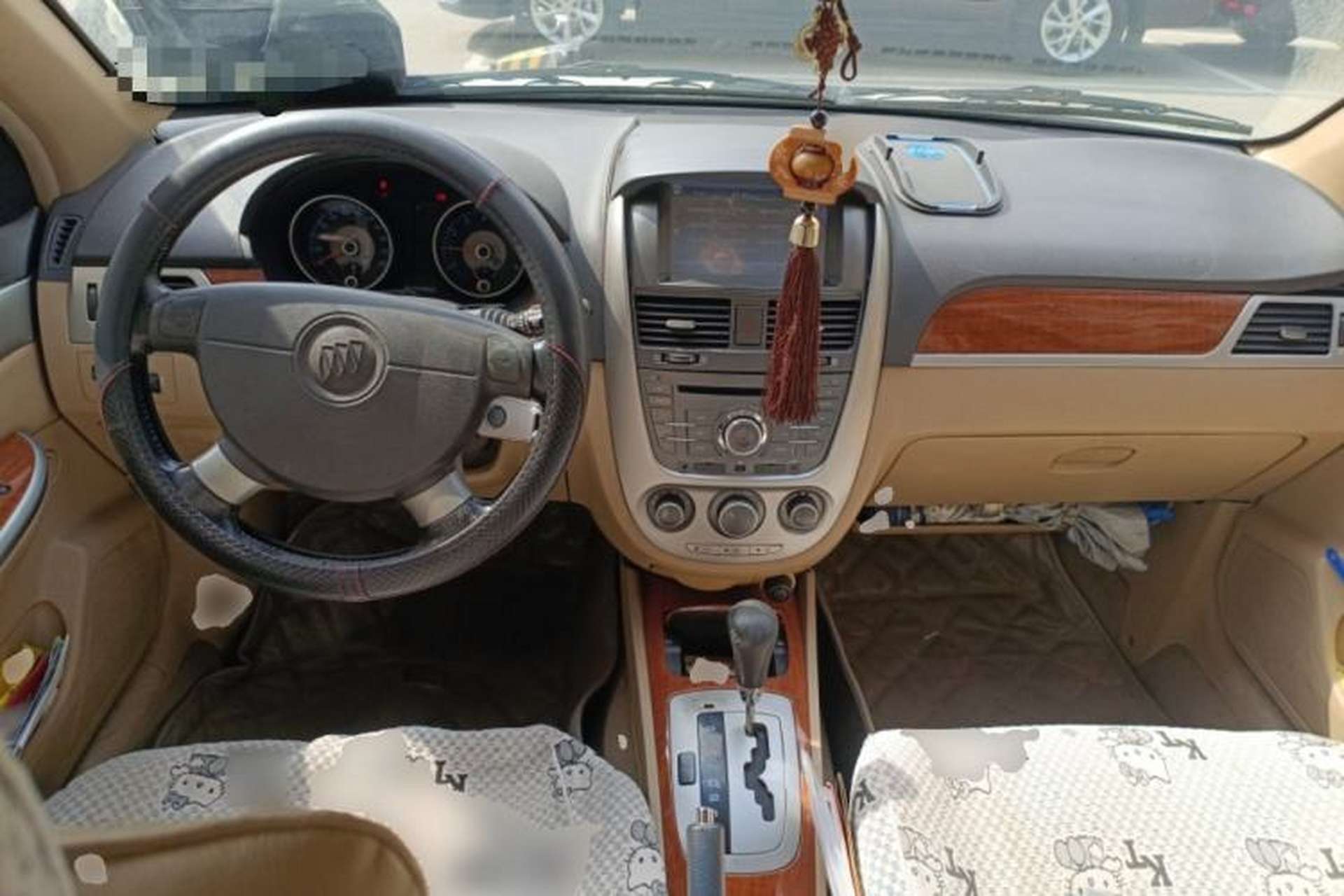 Used Buick Excelle 2011 1.6 LE-AT Center Console