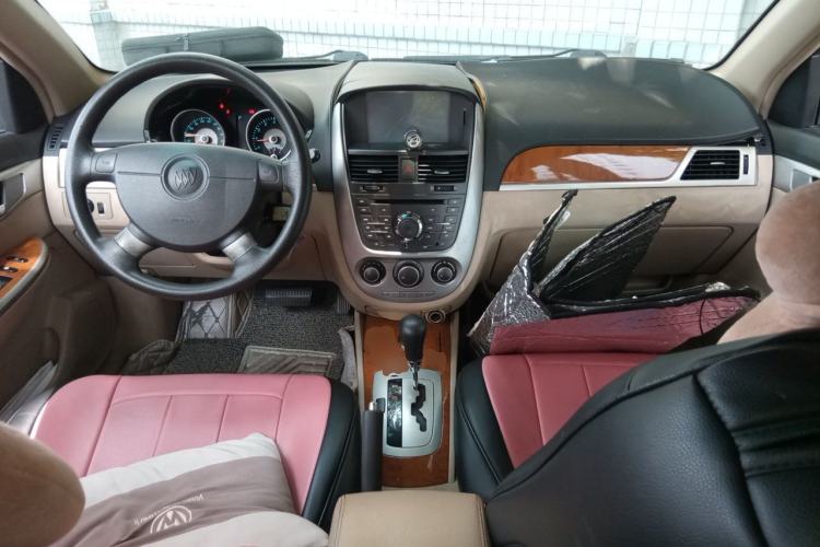 Used Buick Excelle 2011 1.6LX-AT Center Console