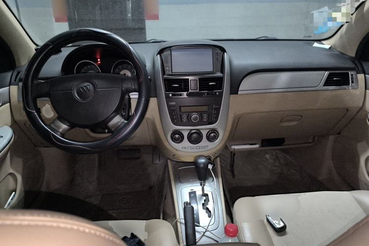 Used Buick Excelle 2011 1.6LX-AT Center Console