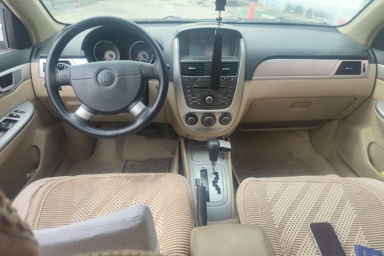 Used Buick Excelle 2011 1.6LX-AT Center Console