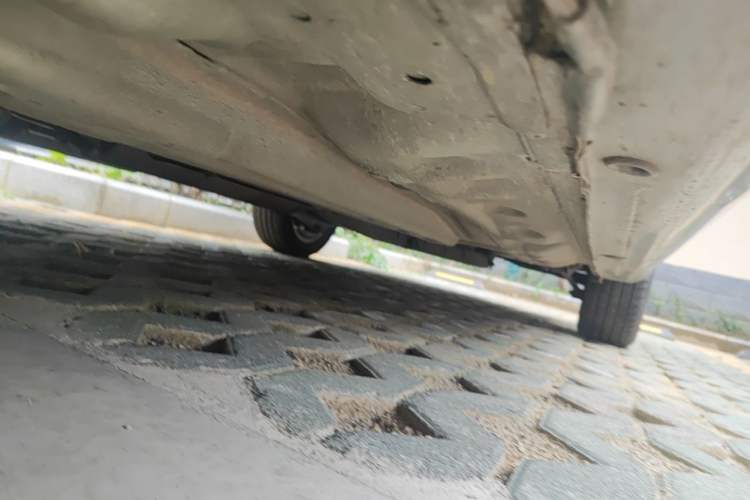 Used Buick Excelle 2011 1.6 LE-MT Chassis Front Left