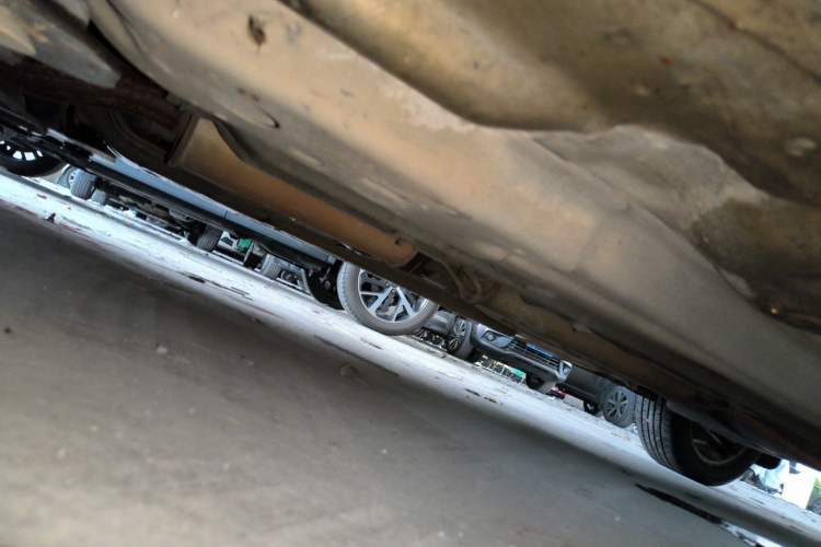 Used Buick Excelle 2011 1.6 LE-AT Chassis Front Left