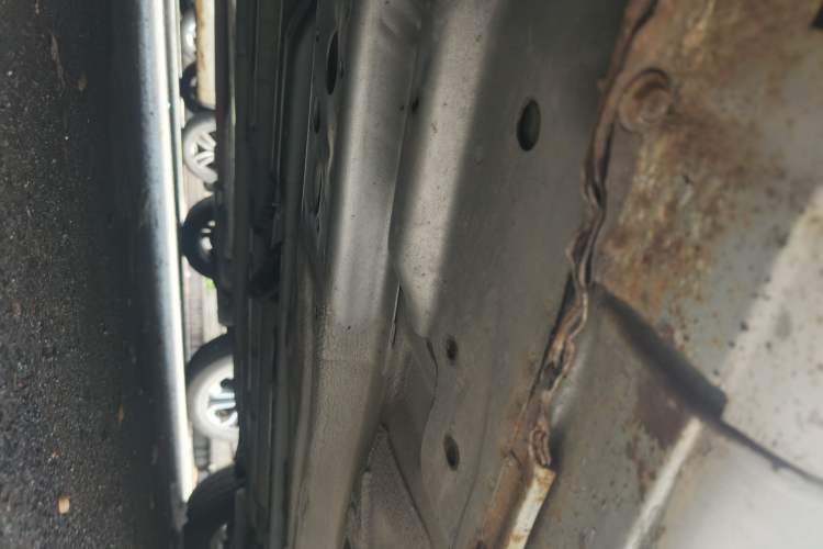 Used Buick Excelle 2011 1.6 LX-MT Chassis Front Left