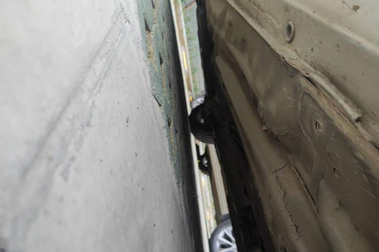 Used Buick Excelle 2011 1.6 LE-MT Chassis Front Right