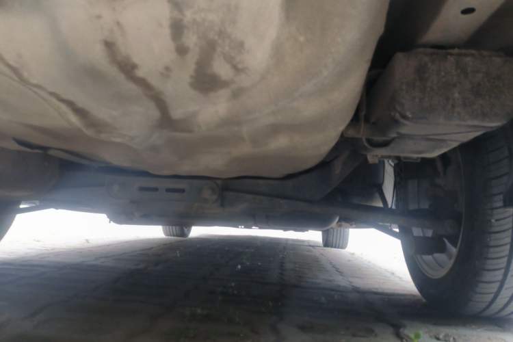 Used Buick Excelle 2011 1.6 LE-AT Chassis Rear