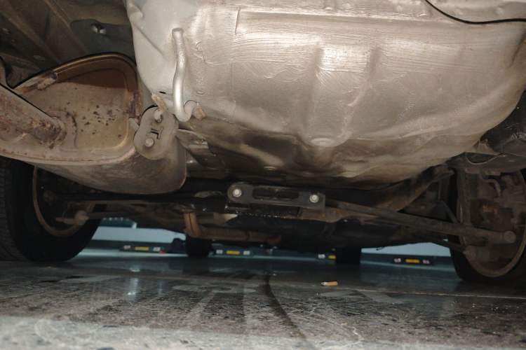 Used Buick Excelle 2011 1.6 LX-MT Chassis Rear