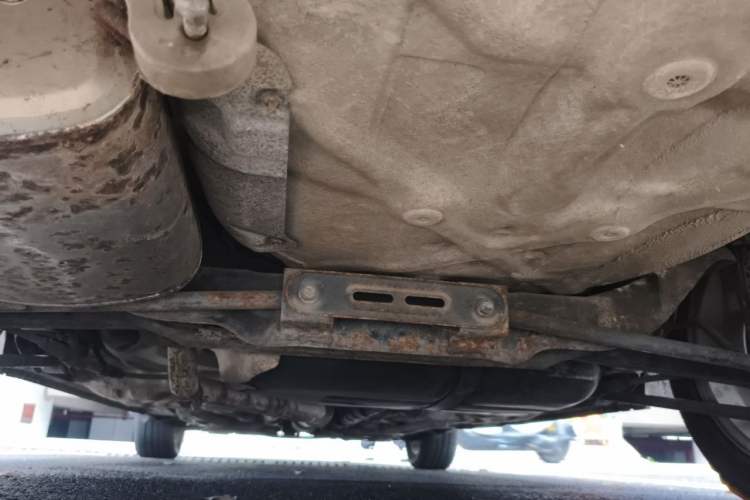 Used Buick Excelle 2011 1.6 LE-AT Chassis Rear